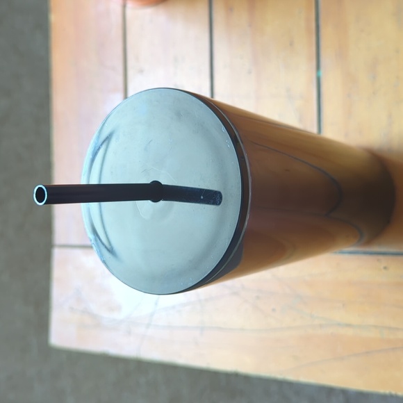 Starbucks tumbler with straw - Picture 3 of 4